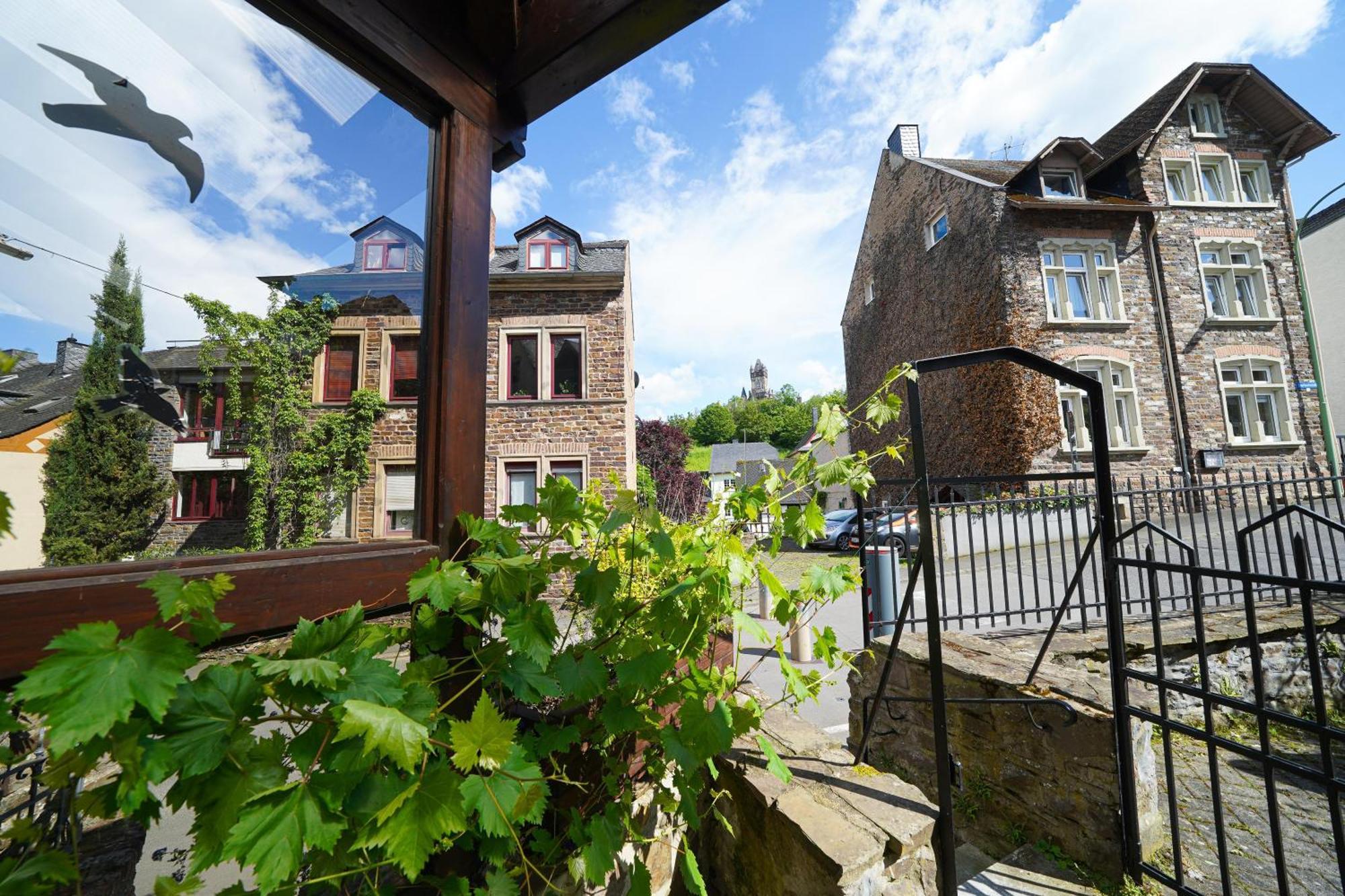 Haus Daniela Oberstadt Cochem Exterior photo